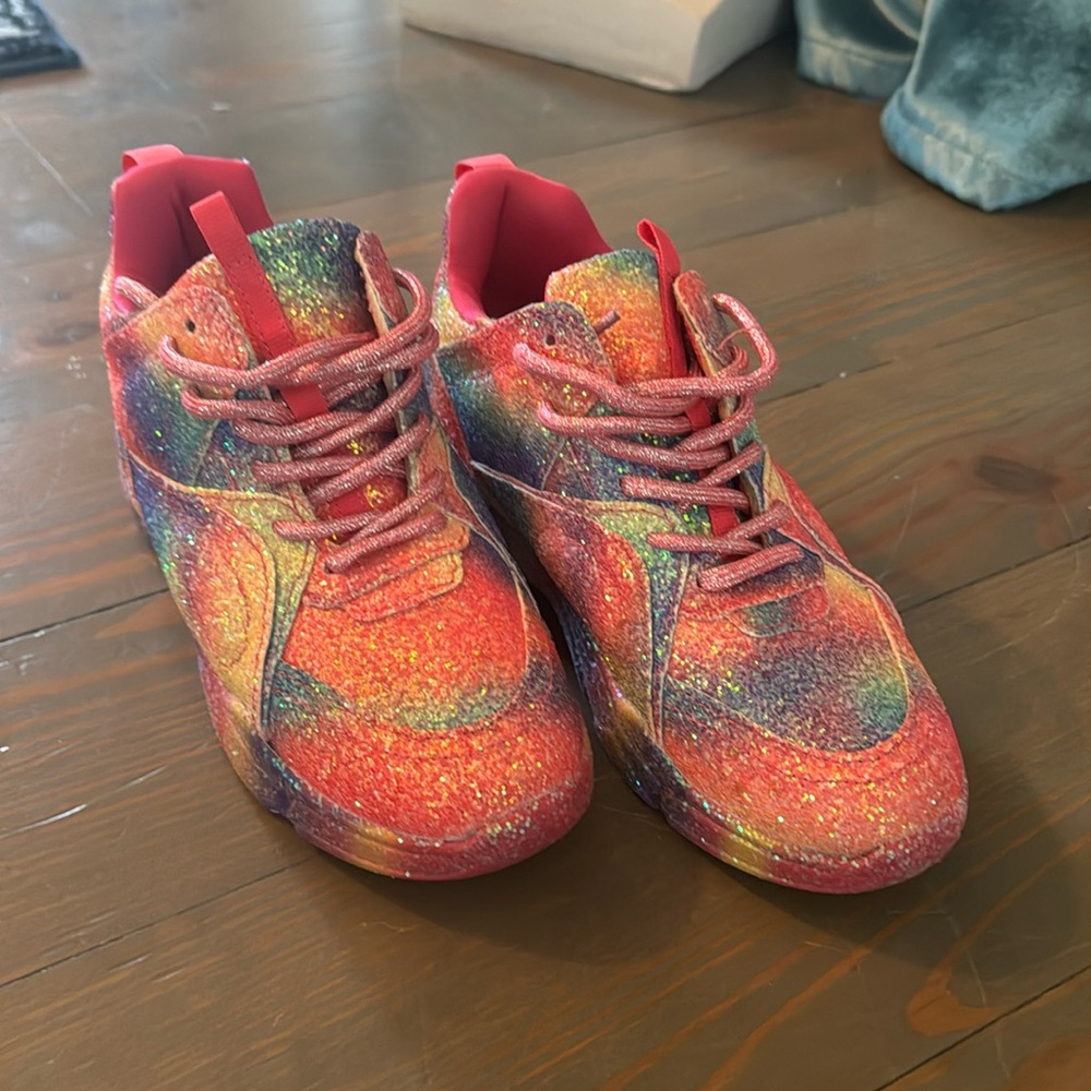 Women’s Steve Madden Pride Rainbow 🌈 Sneakers Sz 6.5